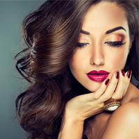 Should You Go For Discount Make-up?