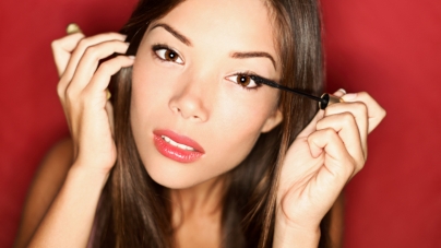 Coloured Mascara Makes A Comeback