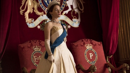 Get A Queen Elizabeth From “The Crown” Costume For Halloween 2018