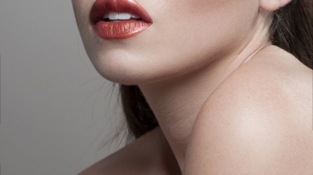 Orange Lipstick Is A Hot Makeup Trend