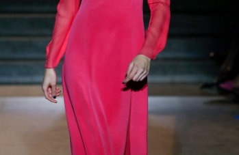 Red Dresses Are The Hot Fall 2018 Look To Wear Right Now