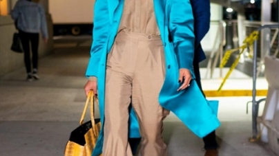 Copy Priyanka Chopra’s Bright Satin Trench Coat