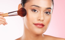 How to use blush blocking when contouring cheeks in make-up